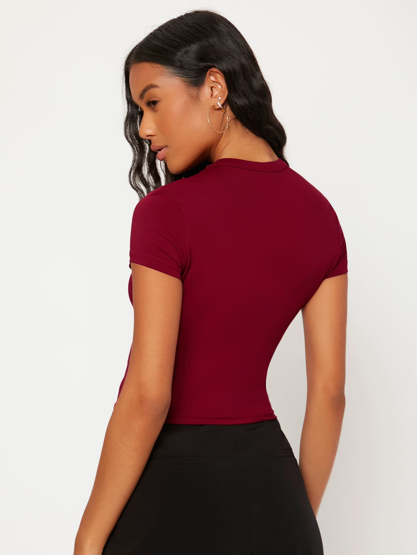 BASICS Solid Form Fitted Tee