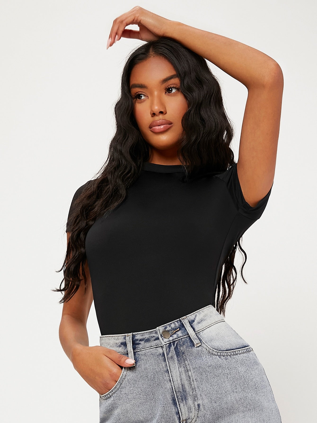 BASICS 1pc Solid Form Fitted Tee