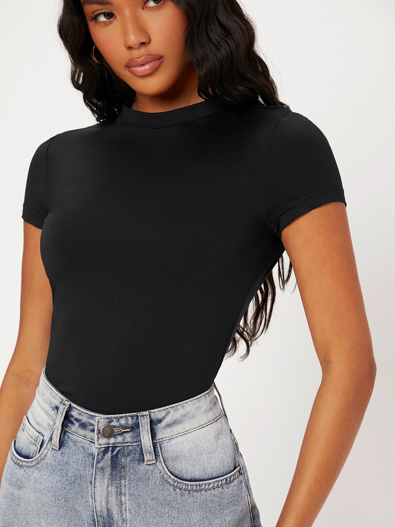 BASICS 1pc Solid Form Fitted Tee