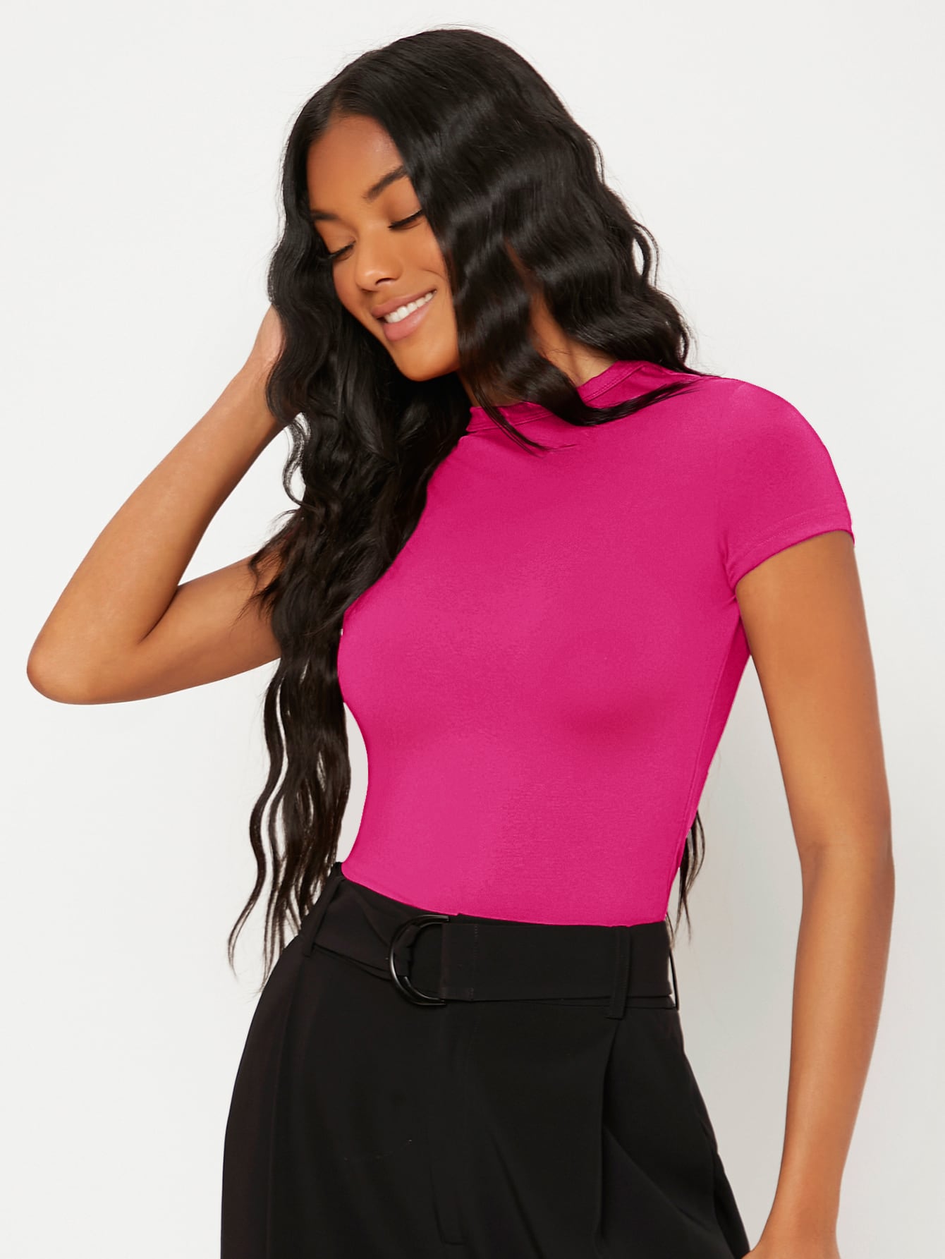 BASICS Solid Form Fitted Tee