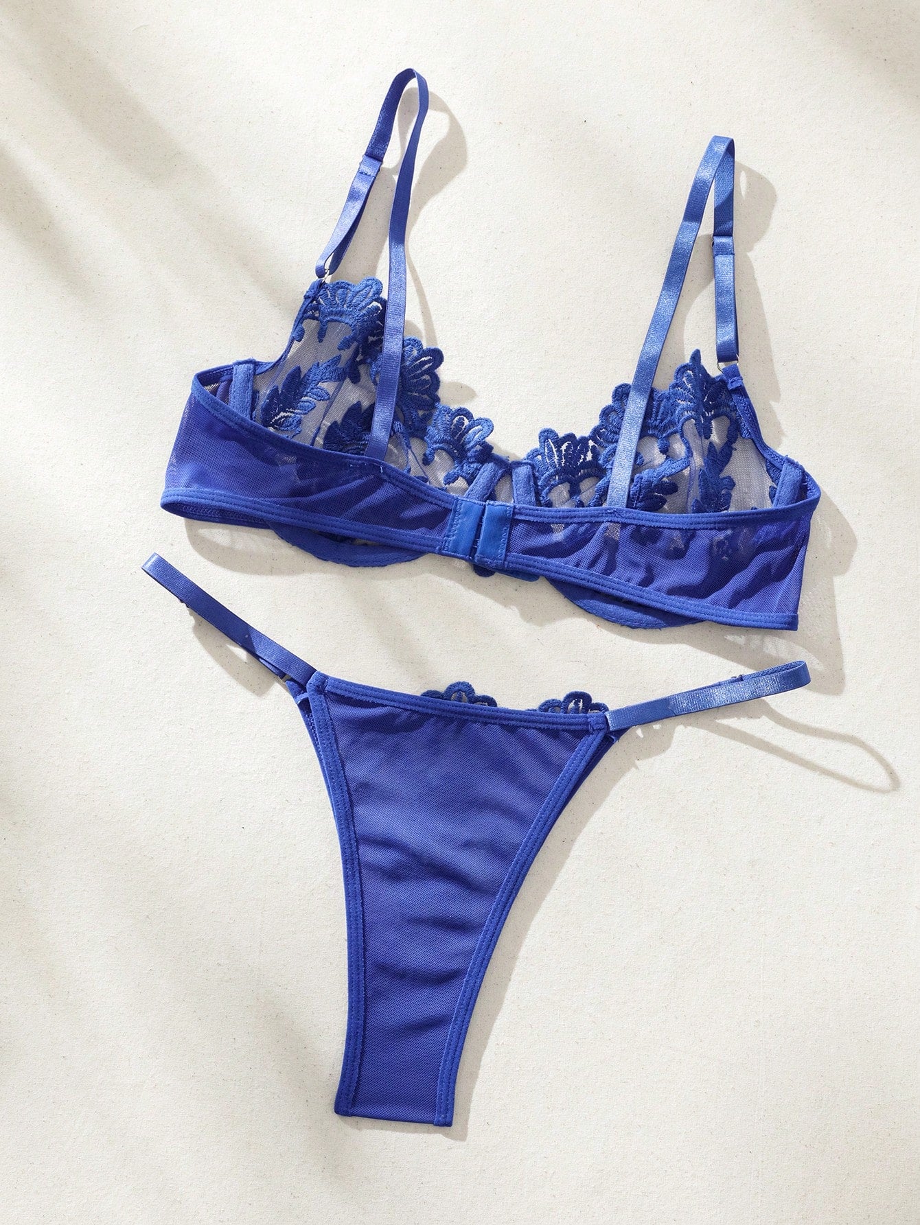 Floral Lace Underwire Lingerie Set