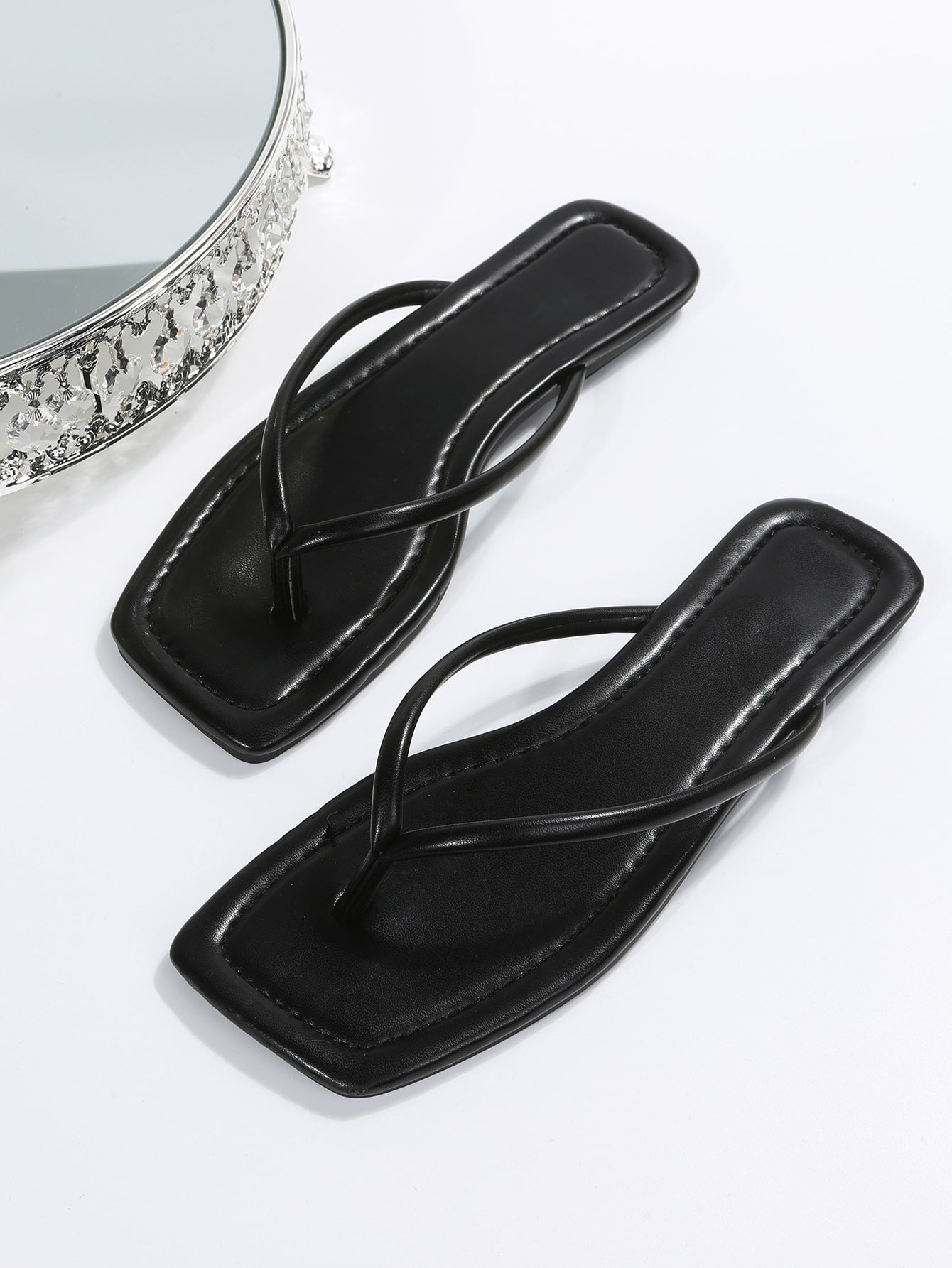 Women Black Minimalist Thong Flat Sandals, Toe Post Fashionable Sandals