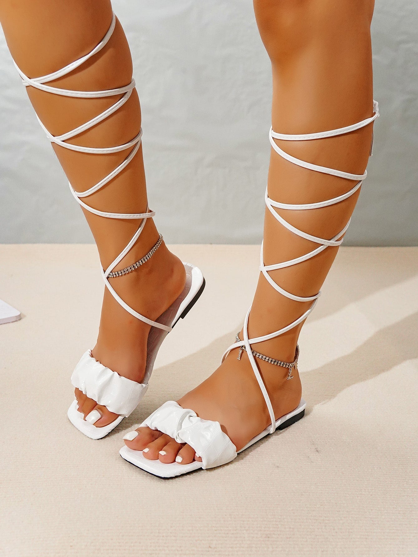 Women Ruched Strap Tie Leg Design Strappy Sandals