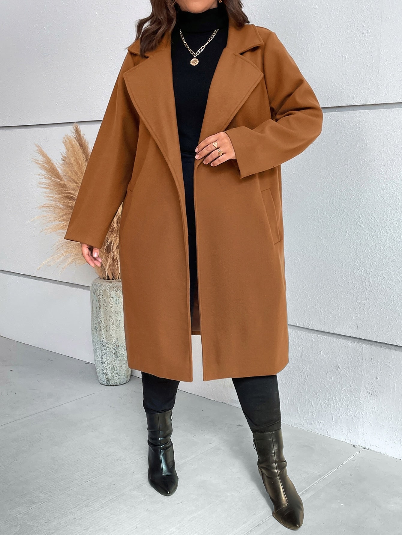 LUNE Plus Lapel Neck Slant Pocket Overcoat