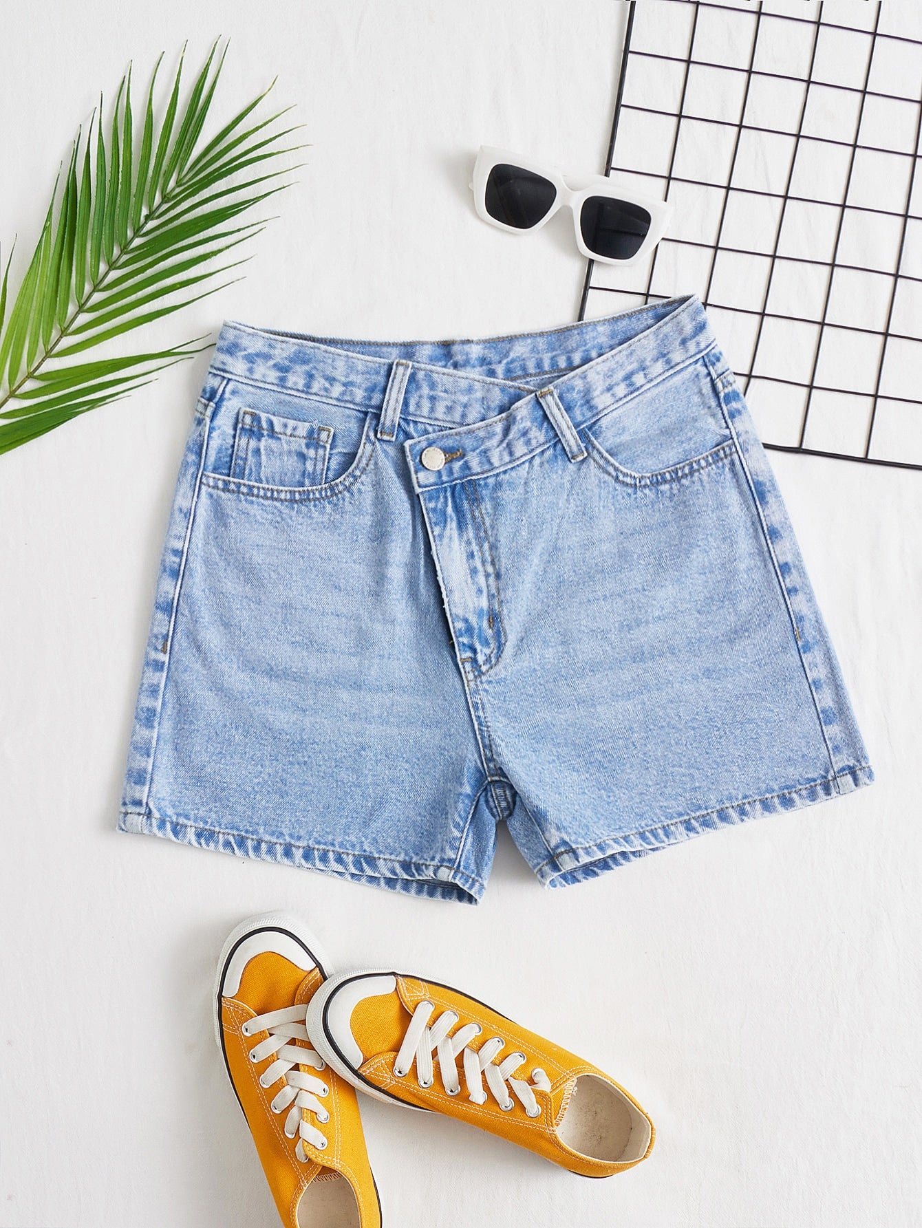 EZwear Solid Stepped Waist Straight Leg Denim Shorts