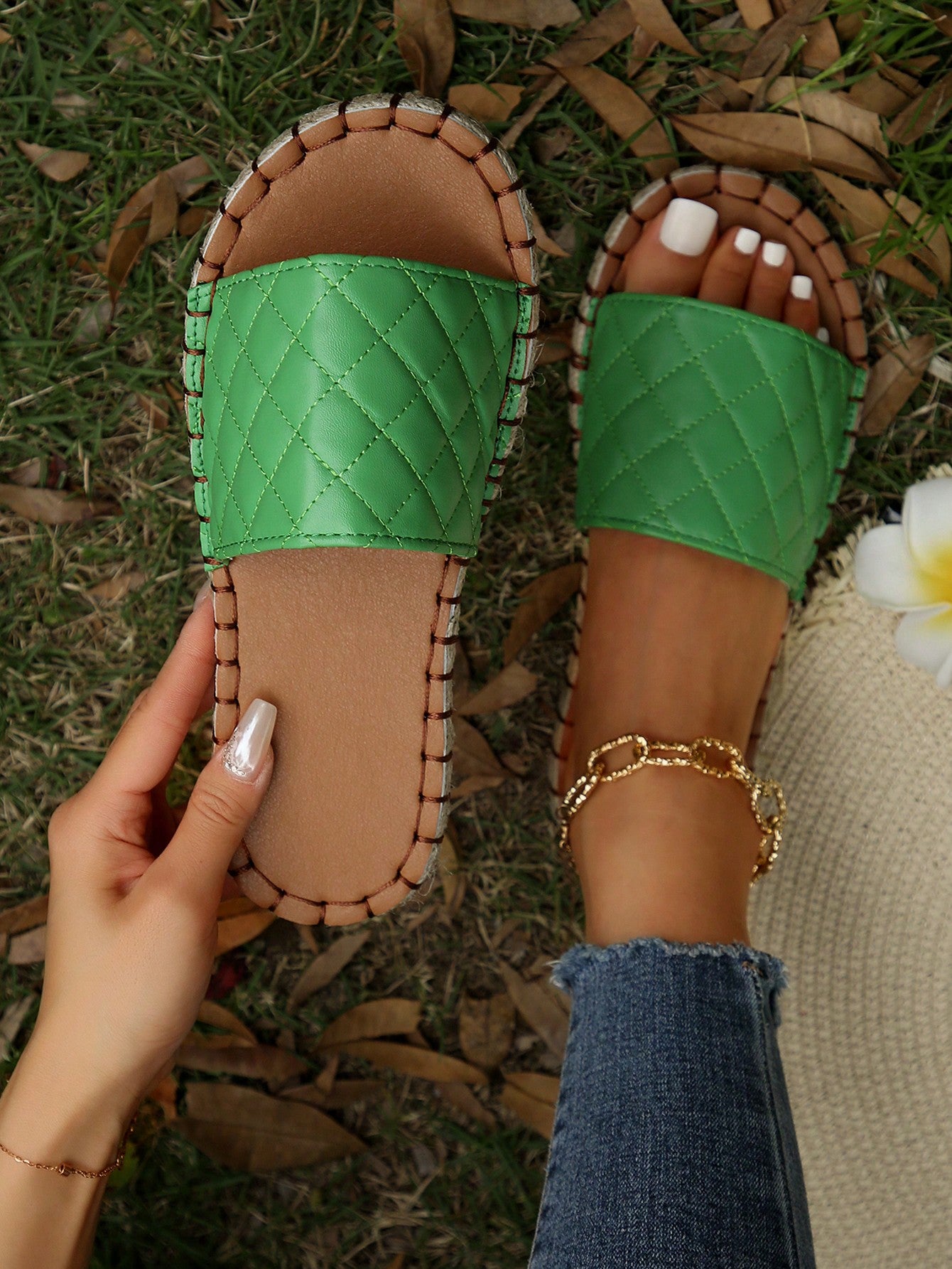 Women Quilted Pattern Espadrille Slide Sandals, Vacation Summer Flat Sandals