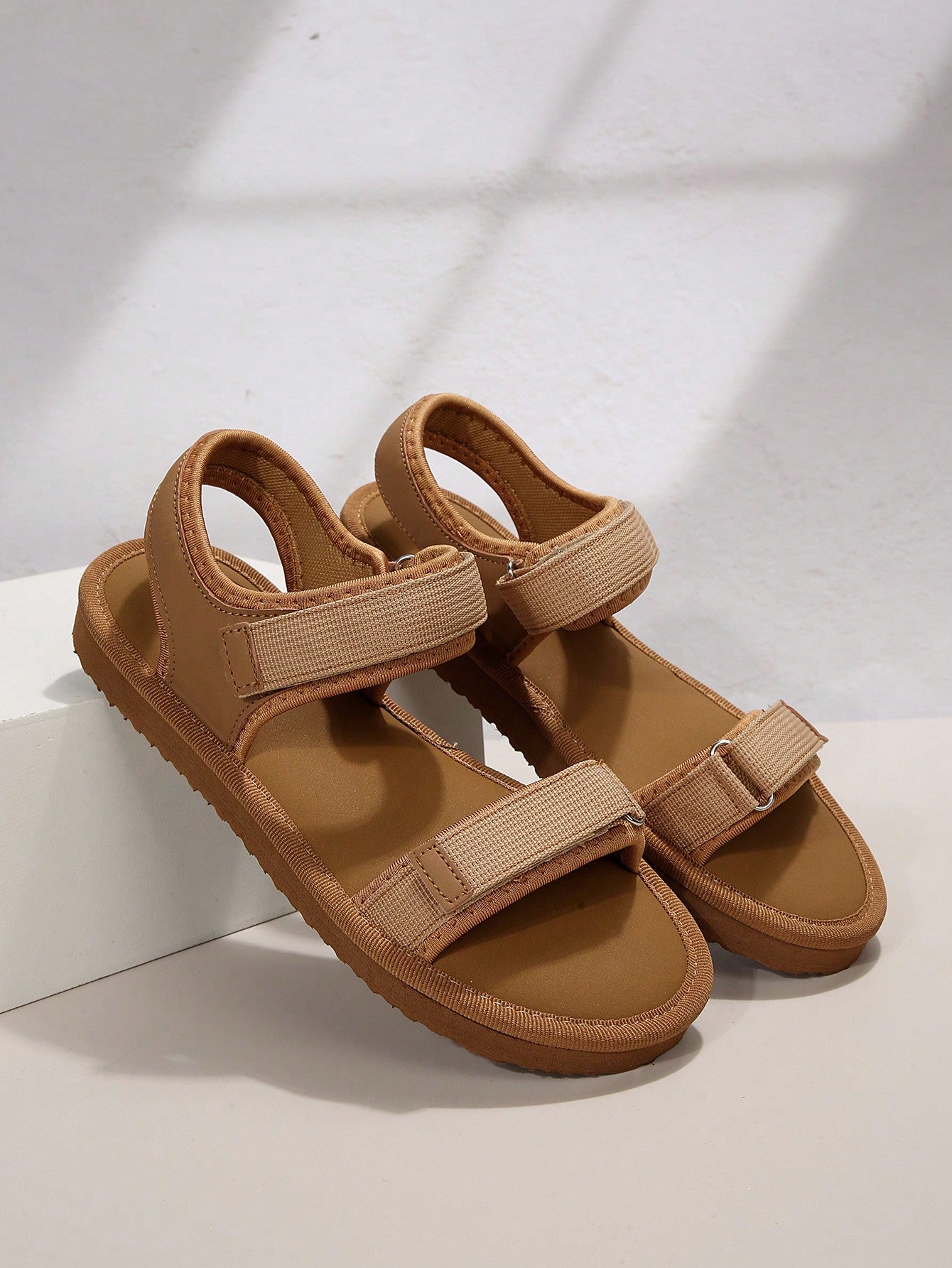 Women Breathable Lightweight Hook-and-loop Fastener Sandals, Sporty Outdoor Fabric Sports Sandals