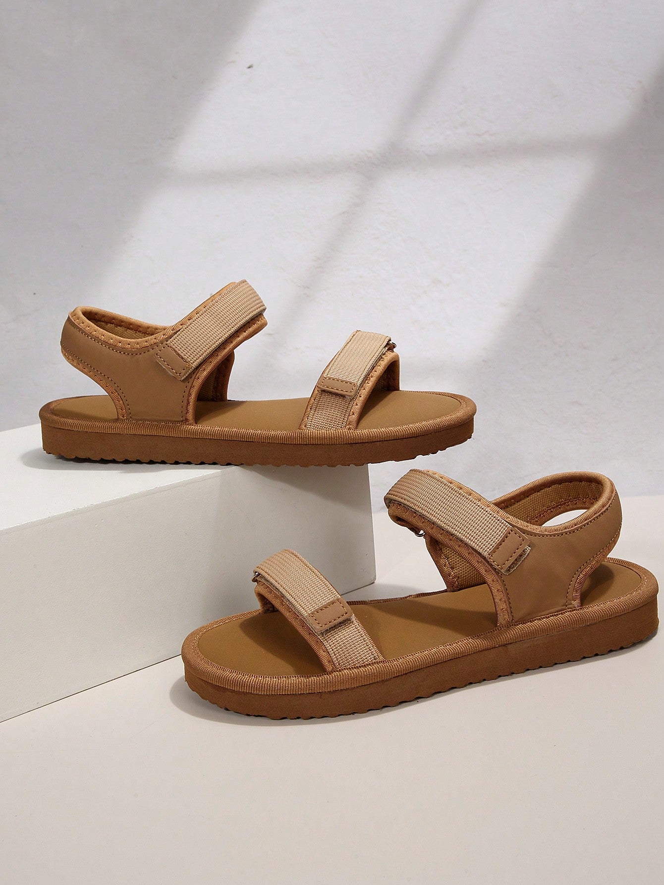 Women Breathable Lightweight Hook-and-loop Fastener Sandals, Sporty Outdoor Fabric Sports Sandals