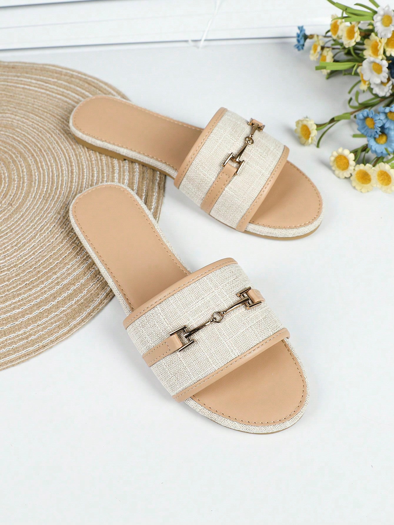 Women's Outdoor Flat Sandals With Chain Detail, Women's Black Flat Sandals