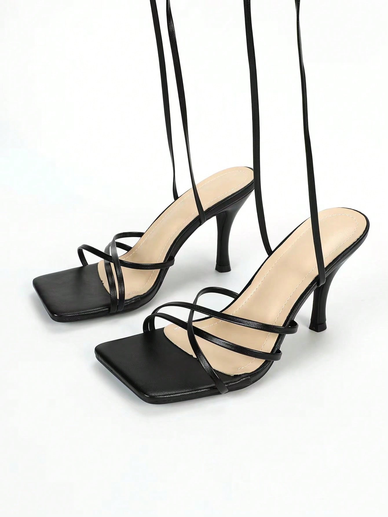 Women Black Strappy Tie Leg Design Heeled Sandals
