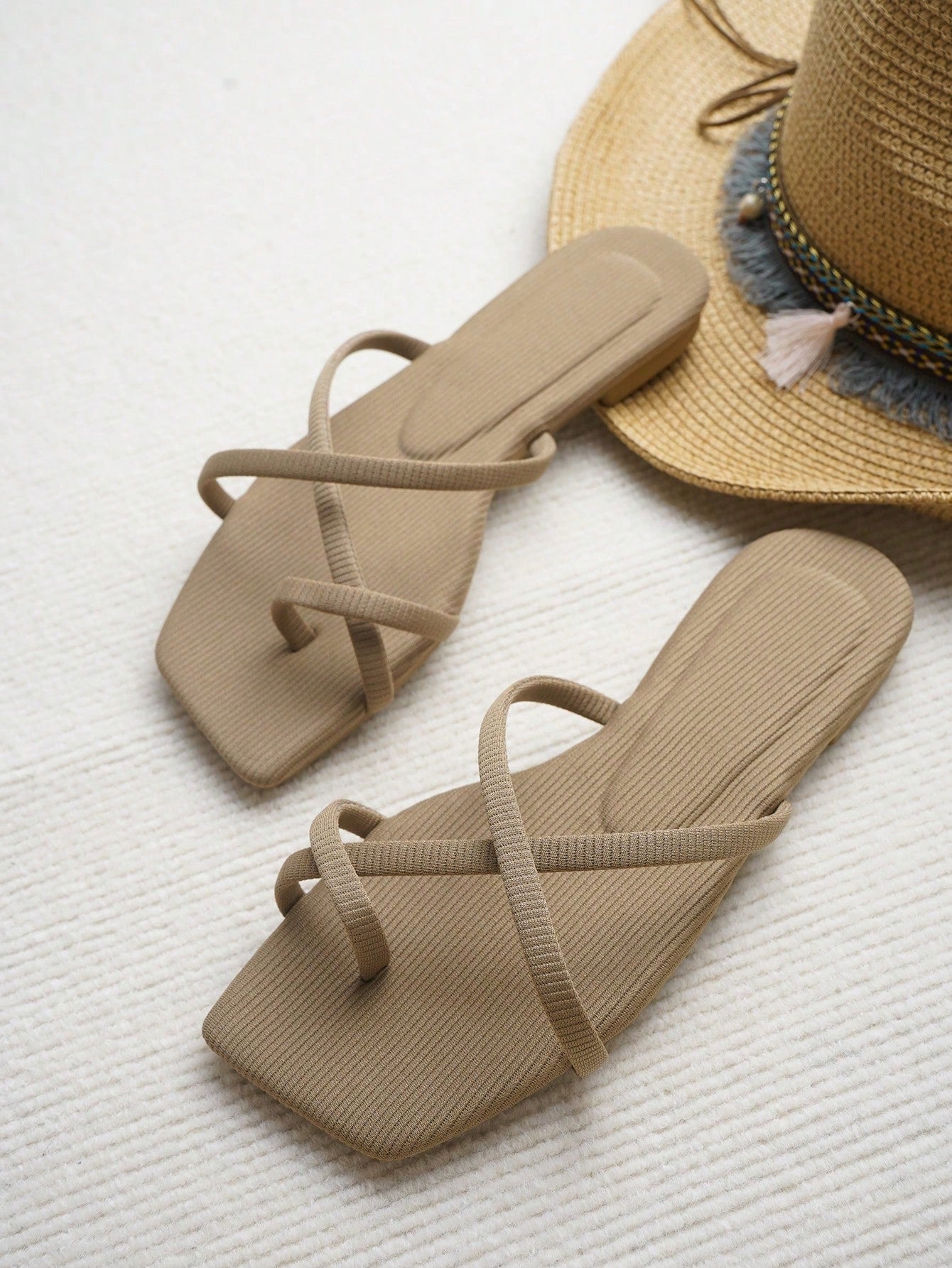Elegant Outdoors Thong Sandals for Women, Criss Cross Plain Polyester Toe Post Flat Sandals