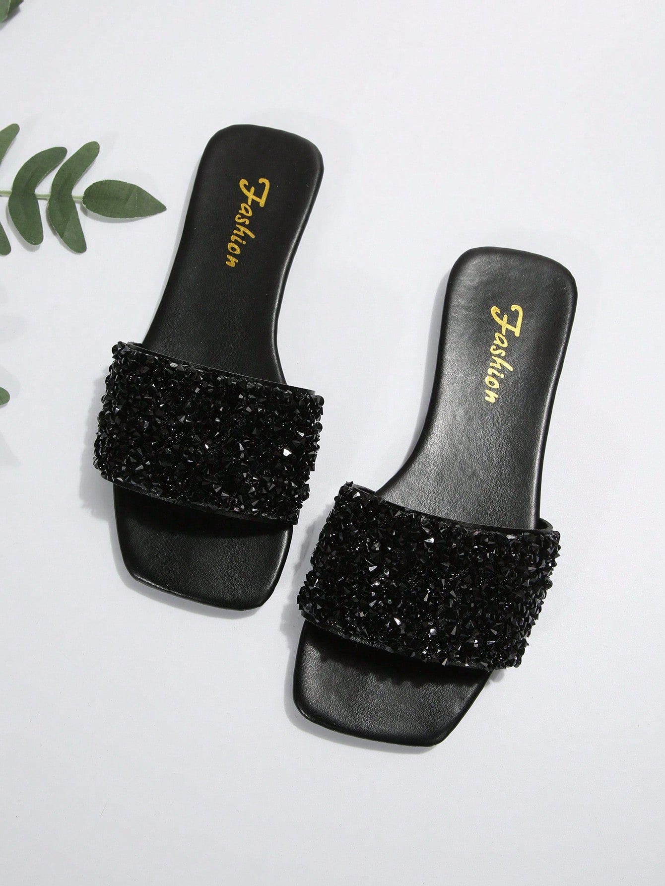 New Arrival Women's Flat Sandals, Fashionable Mule Shoes, Large Size Slippers, Sexy