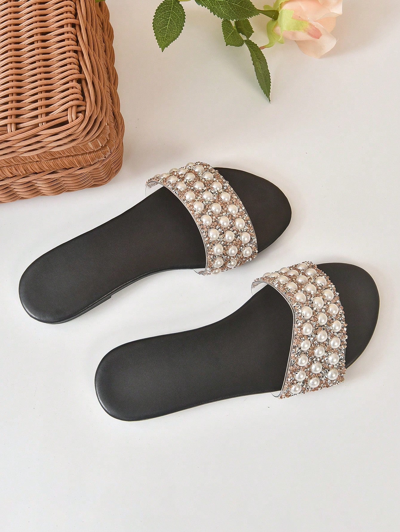 Comfortable Women Flat Sandals, Stylish And Versatile For Outdoor