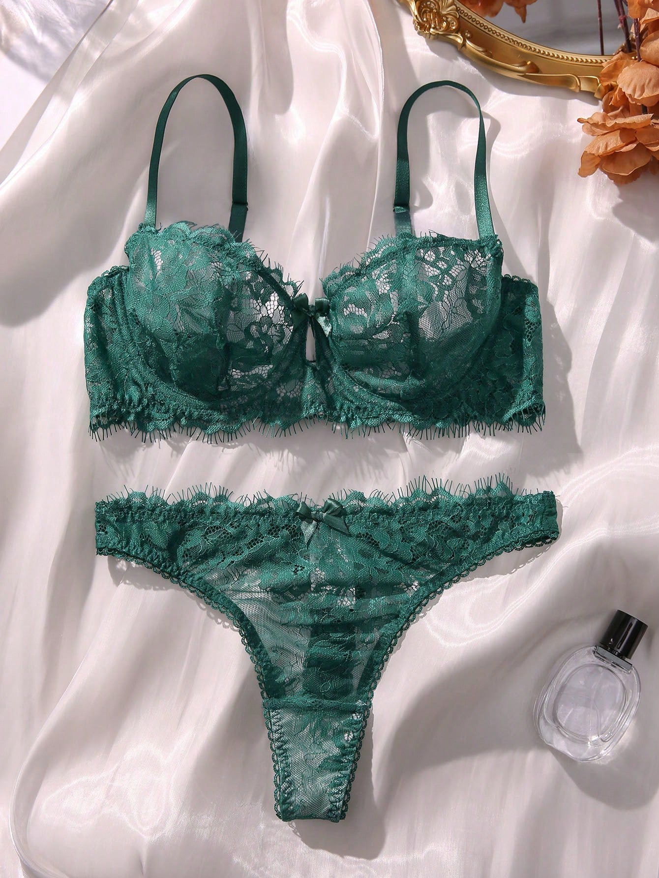 Floral Lace Underwire Lingerie Set