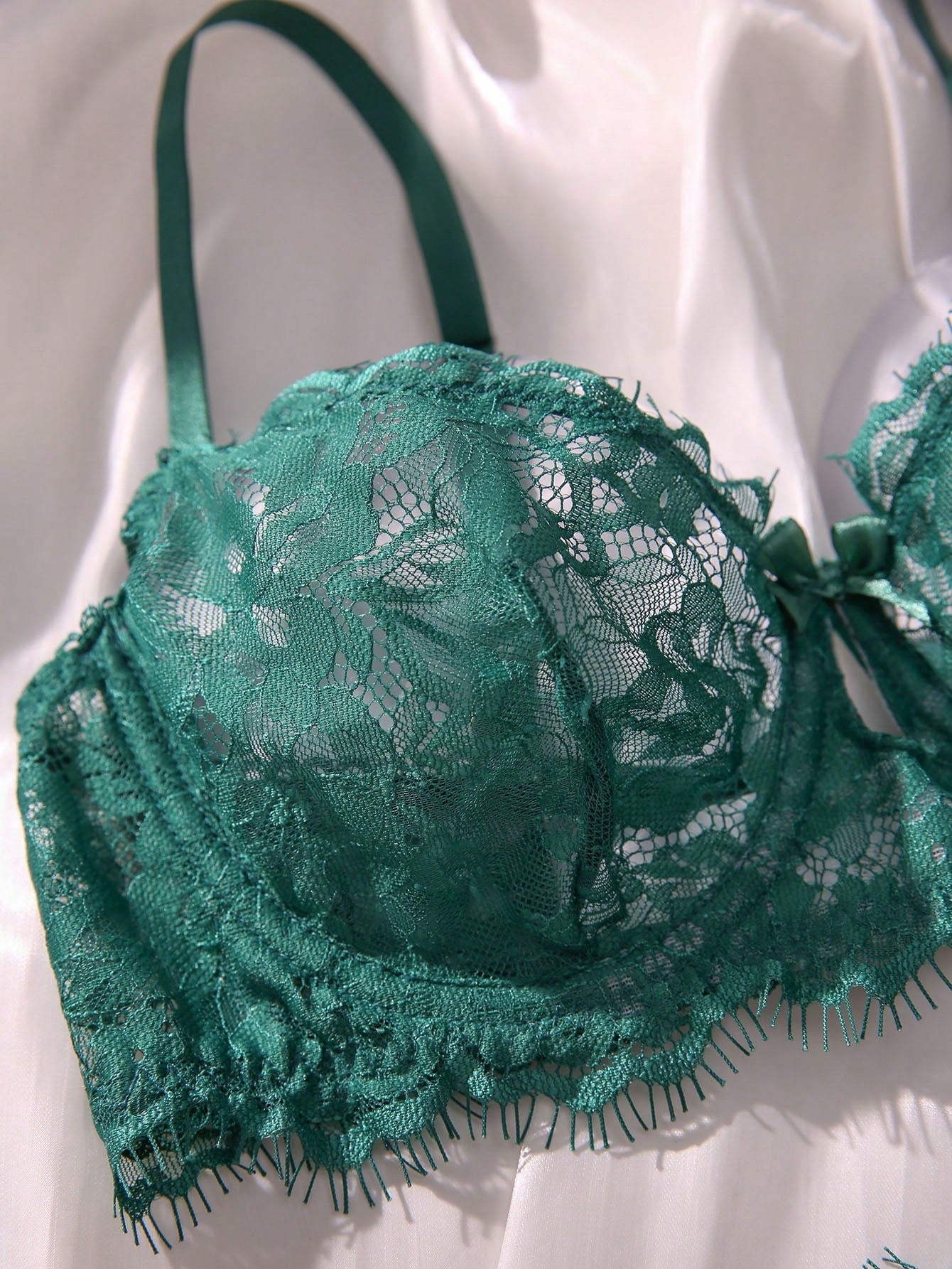 Floral Lace Underwire Lingerie Set