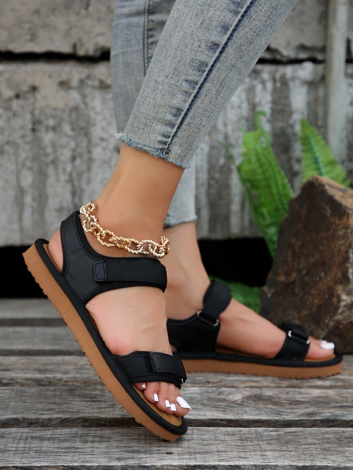 Women Breathable Lightweight Hook-and-loop Fastener Sandals, Sporty Outdoor Fabric Sports Sandals