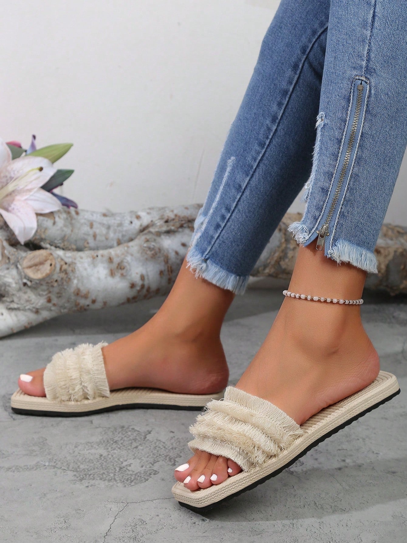 New Arrival Women's Flat Beach Flip Flops, Peep Toe, Fringe Tassel, Easy Slip-on, For Outdoor Wear