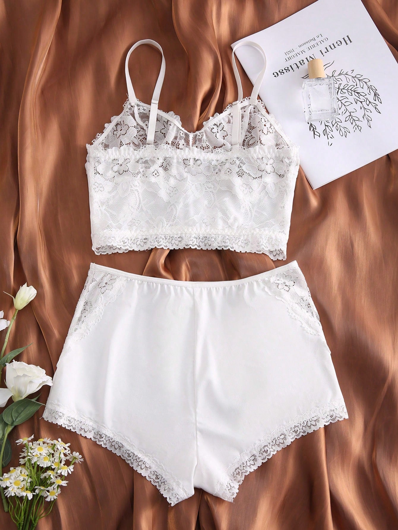 Contrast Lace Lingerie Set