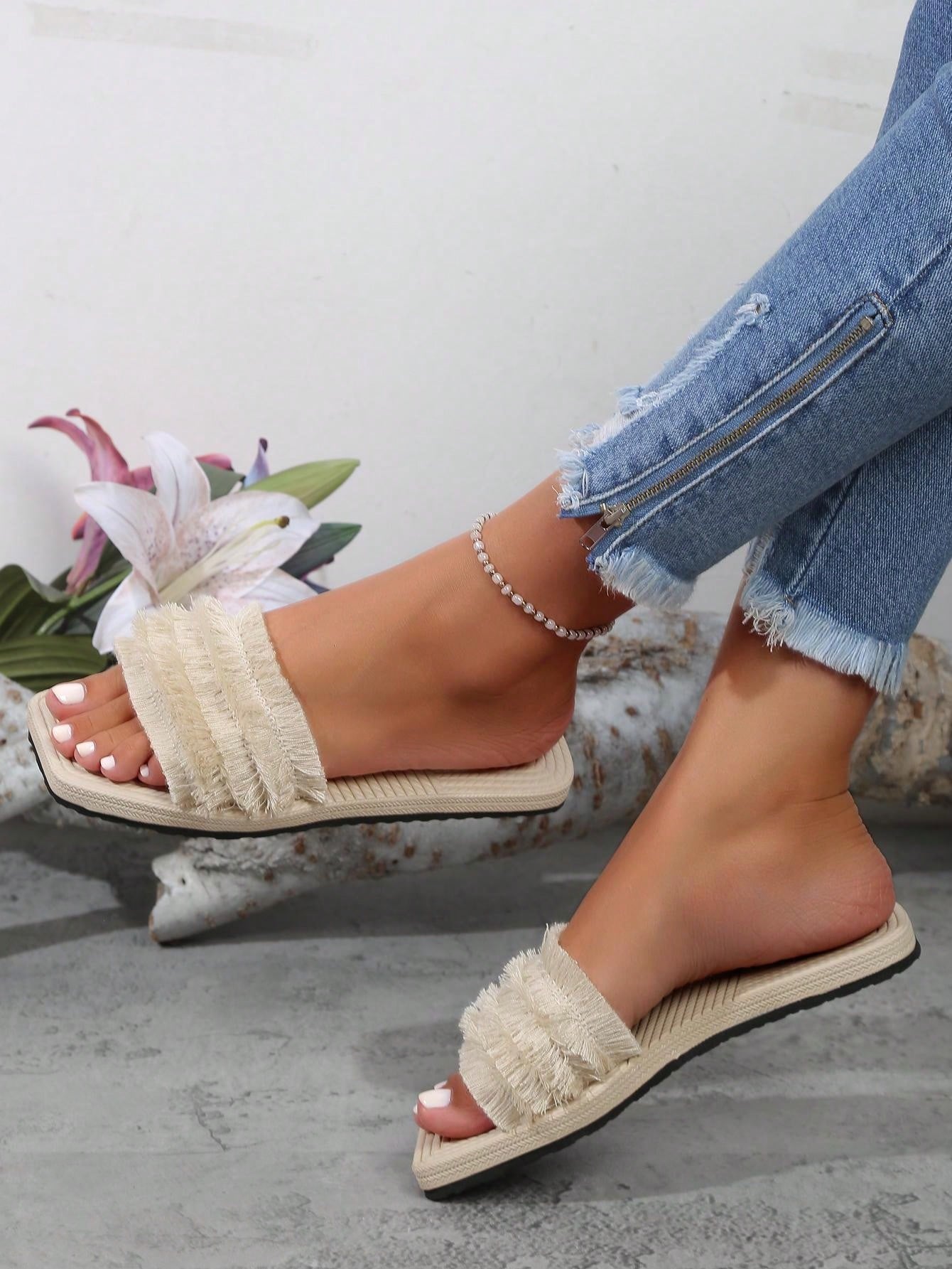 New Arrival Women's Flat Beach Flip Flops, Peep Toe, Fringe Tassel, Easy Slip-on, For Outdoor Wear