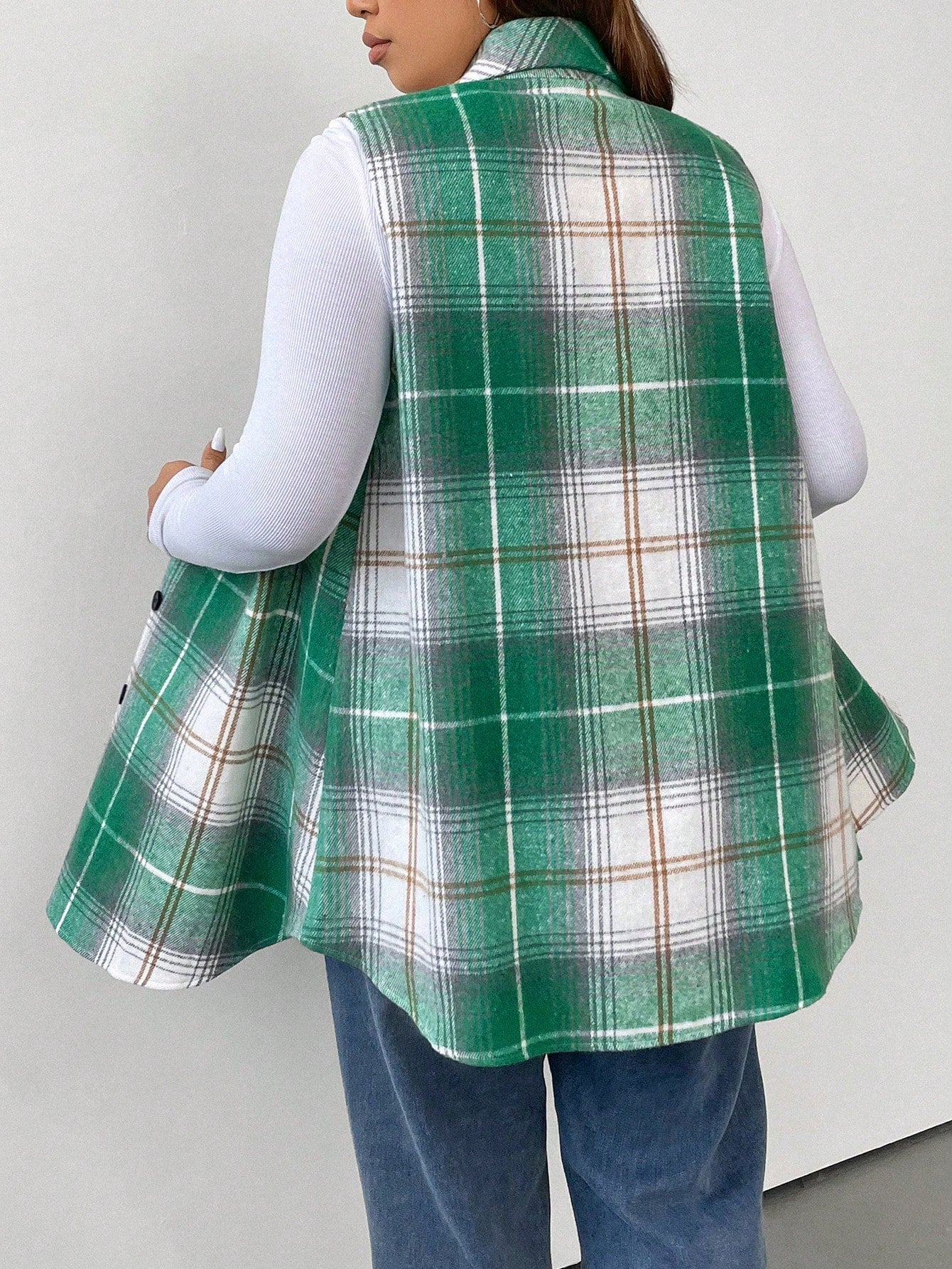 LUNE Plus Plaid Print Flap Detail Vest Coat