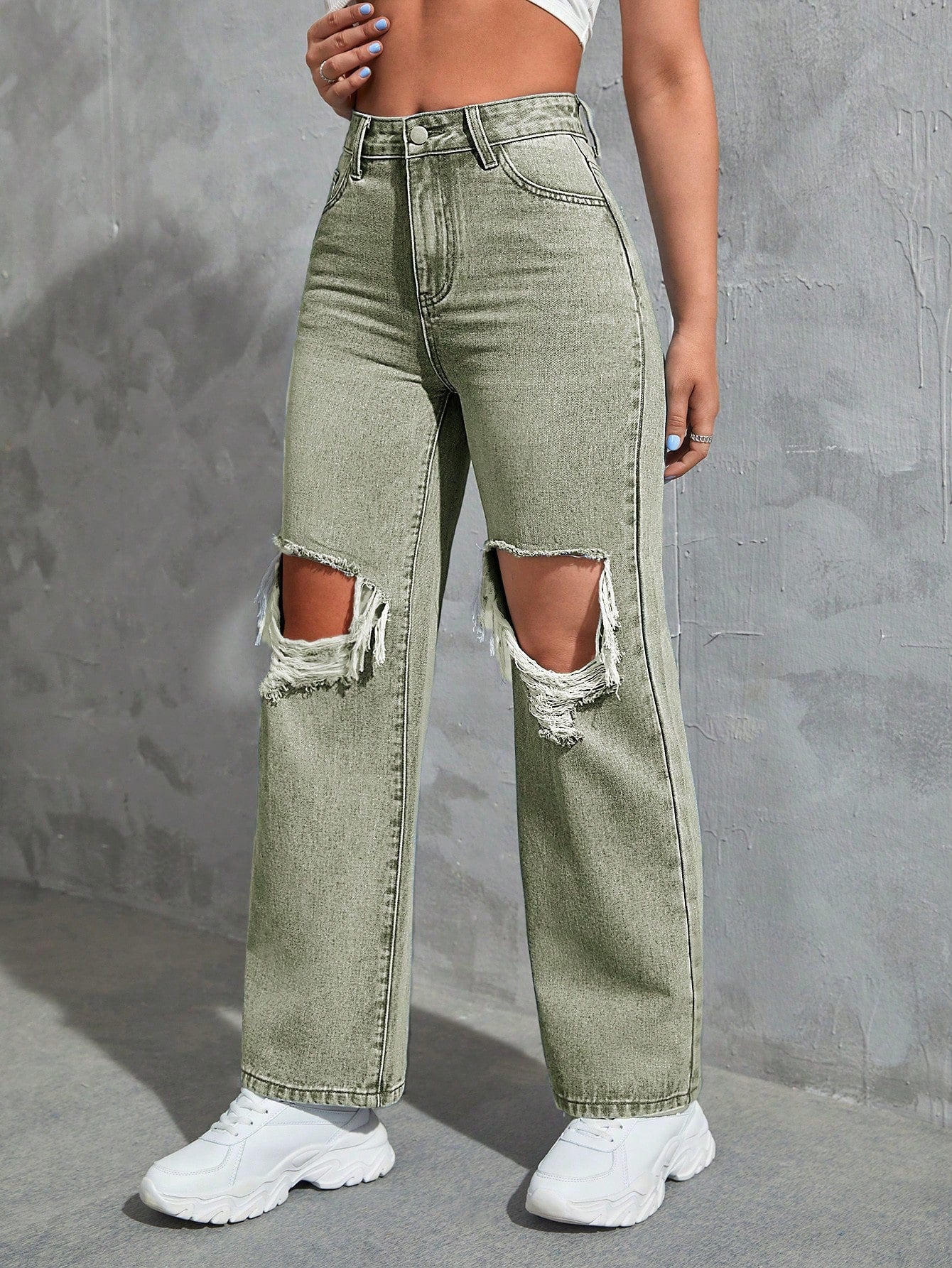 EZwear Cut Out Ripped Jeans