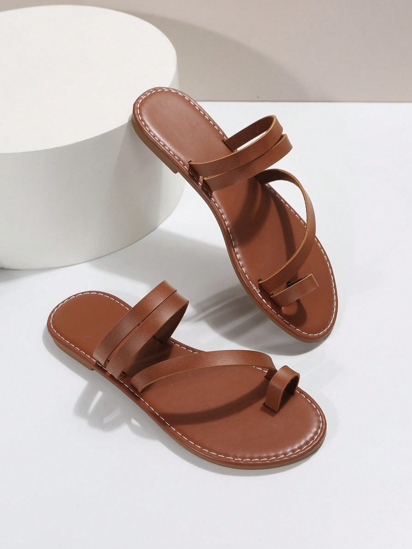 Women's Flat Sandals With Toe Ring, Casual Slip-on Strappy Anti-slip Slides, Outdoor Beach Slippers
