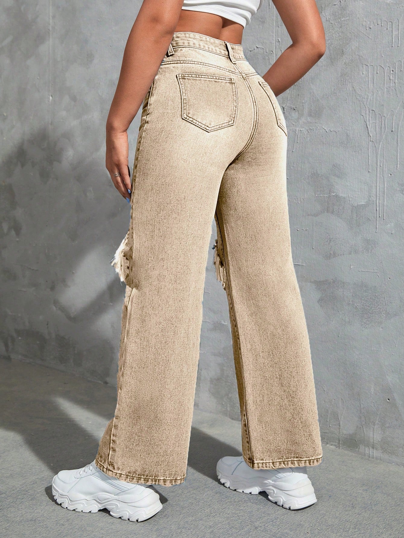 EZwear Cut Out Ripped Jeans